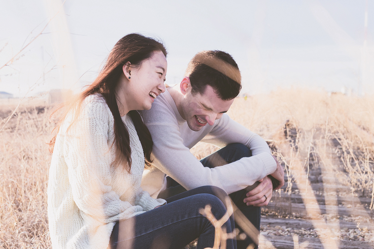 Jeune couple heureux